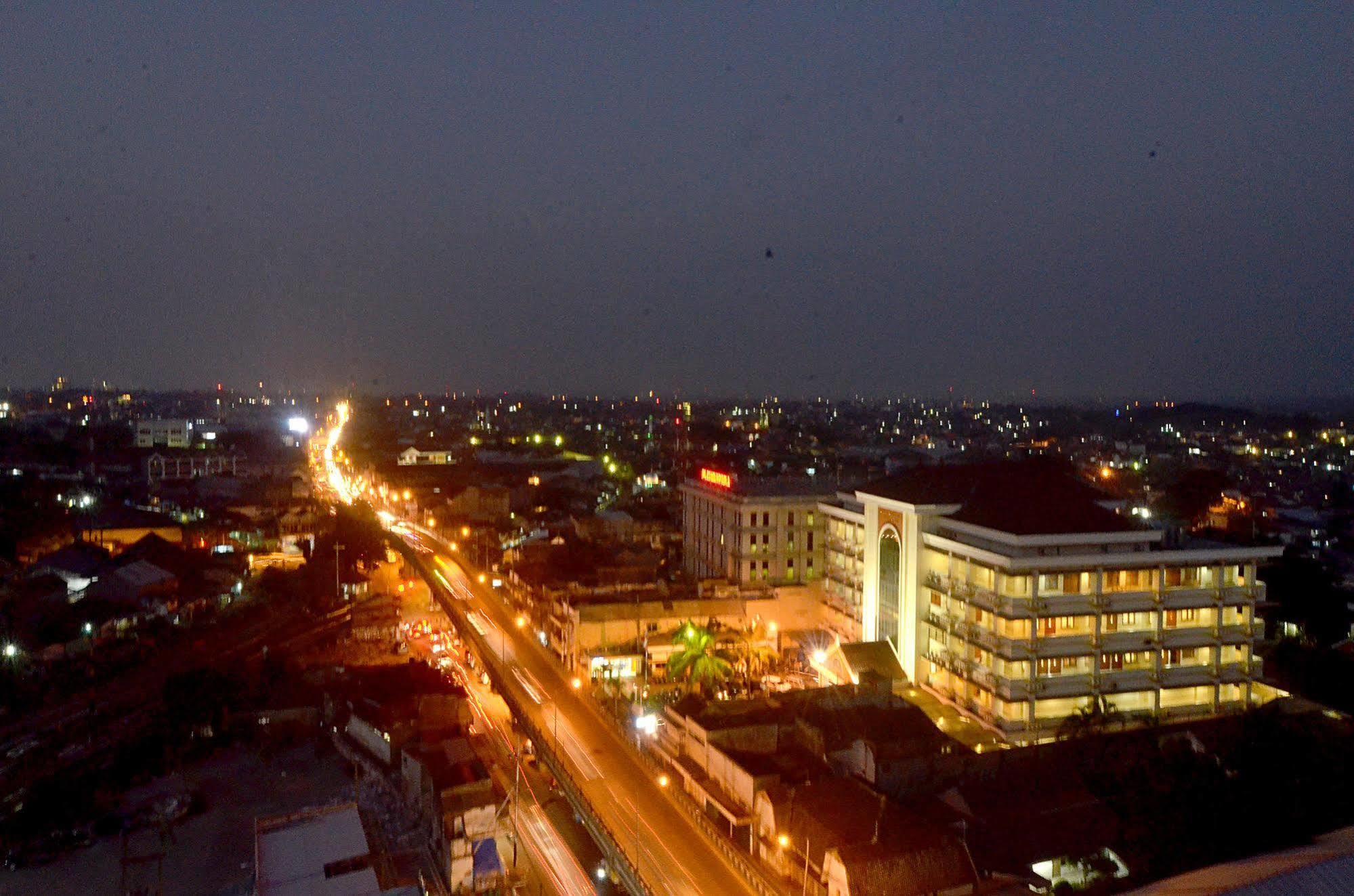 เดอะ บาลาวา โฮเต็ล Hotel มะลัง ภายนอก รูปภาพ